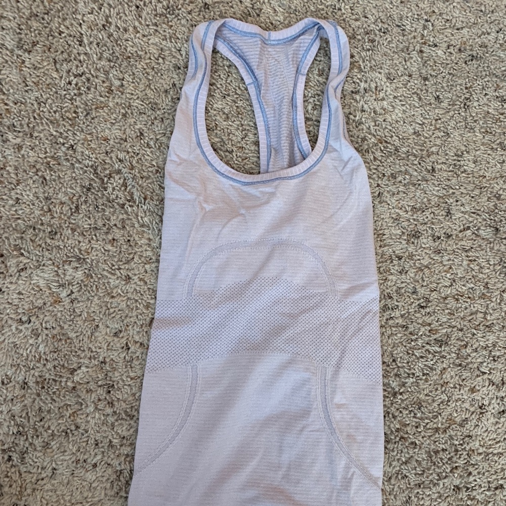 . Swiftly Tech Racerback 2.0 - light purple